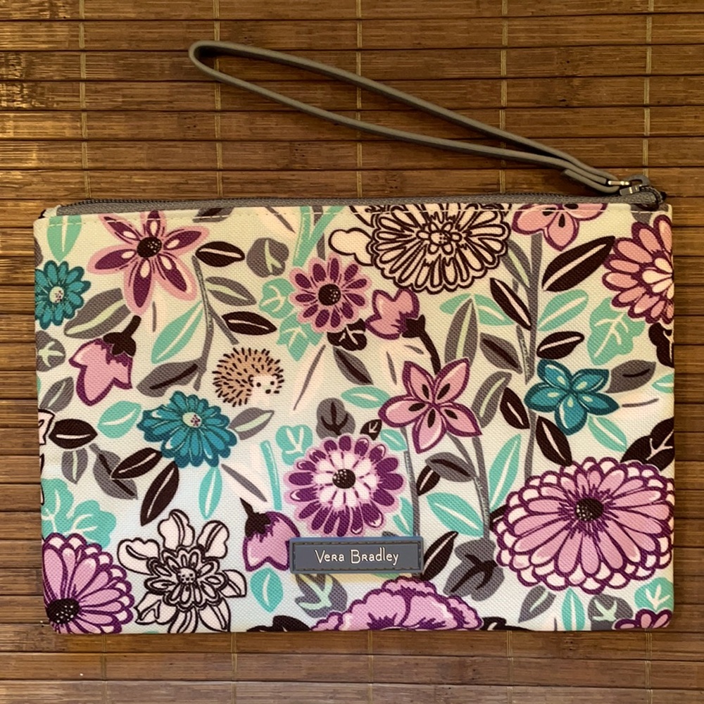 NWT Vera Bradley Lighten Up Wristlet